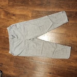 Chicos Capris - Grey- Size 2.5 R